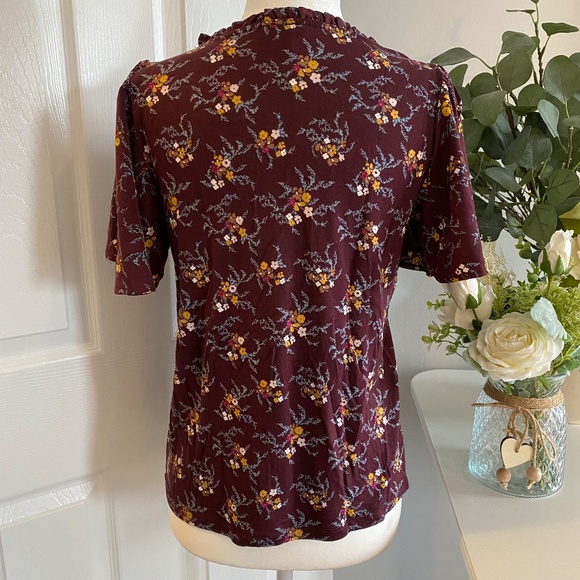 Ann Taylor Factory short sleeve burgundy floral blouse, XS - Picture 3 of 5
